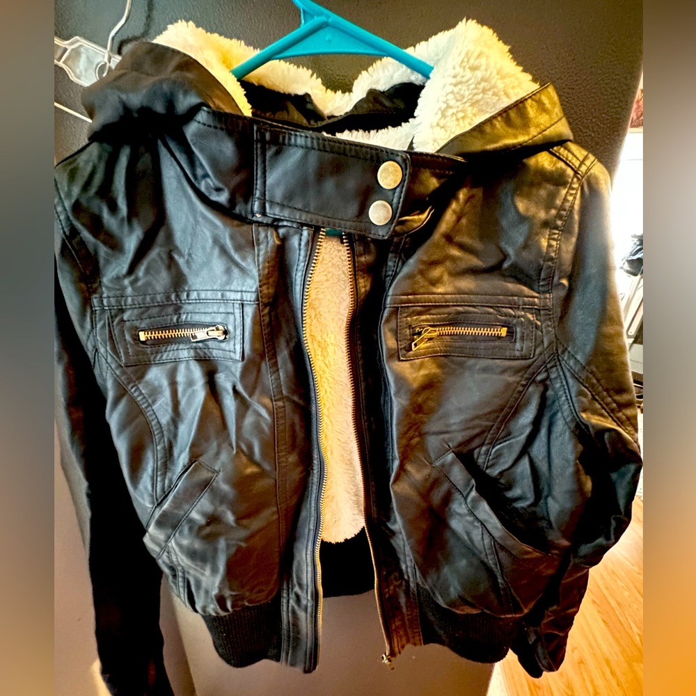 Women’s leather-like crop bomber jacket, never worn!